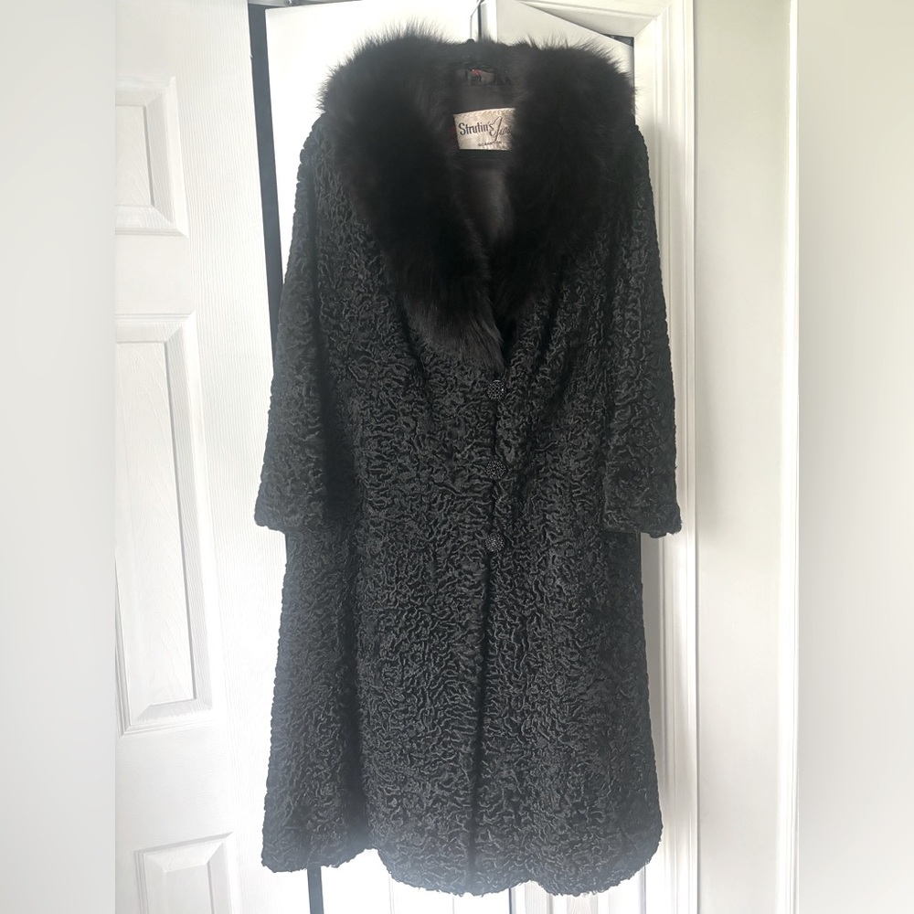 Vintage genuine Persia lamb fur coat with fox fur collar in black szS szM
